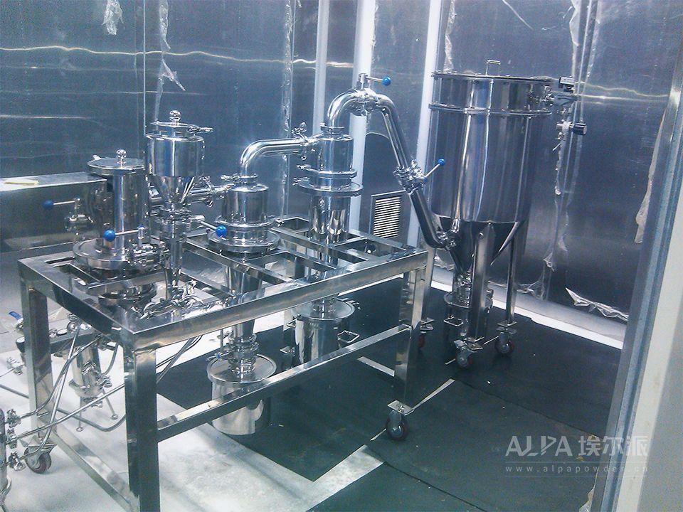 實驗室三合一<a href=http://83557100.com/chanpin/27.html target=_blank class=infotextkey>氣流粉碎機</a>
